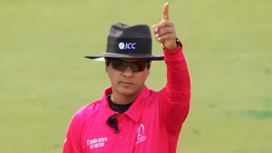 বিশ্বকাপের উদ্বোধনী ম্যাচের আম্পায়ার সৈকত
