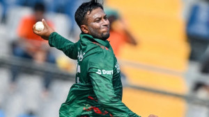 সাকিব-মুস্তাফিজে মান রক্ষা বাংলাদেশের