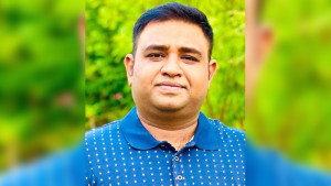 ফেসবুক লাইভে ভোট দিলেন সাবেক ছাত্রলীগ নেতা