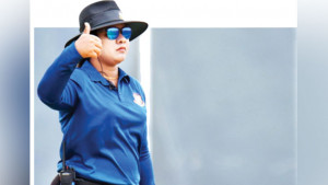 দেশের প্রথম আন্তর্জাতিক নারী আম্পায়ার