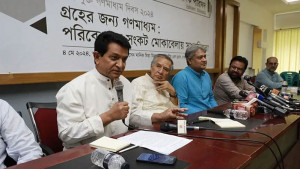 সাংবাদিকতা সুরক্ষিত  করে এমন আইন  প্রণয়ন করুন
