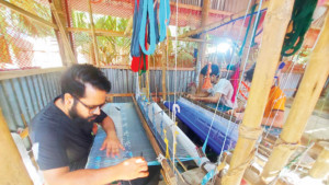 জামদানিতে স্বপ্নের বুনন