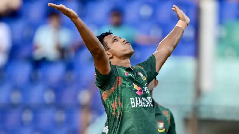 ইয়র্কার দিতে পারেননি তাই বাদ সাইফউদ্দিন! ইয়র্কার দিতে পারেননি তাই বাদ সাইফউদ্দিন!