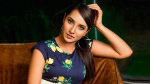 ছোটবেলায় সিনেমা করেছি কিন্তু এখন রেডি না: ফারিণ