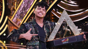 ছোটবেলায় হাঁটতে না পারা ছেলেটাই ‘ইন্ডিয়াজ বেস্ট ড্যান্সার’