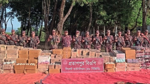 সিলেটে ৮ কোটি টাকা মূল্যের ভারতীয় চোরাই পণ্য জব্দ