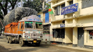 ভারতীয় আলু-পেঁয়াজ আমদানি নিয়ে শঙ্কা