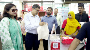 রোববার থেকে পলিথিন ব্যাগ উৎপাদনকারীদের বিরুদ্ধে কঠোর অভিযান 