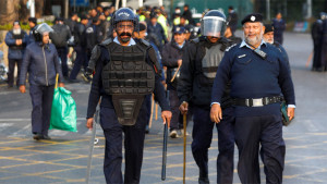 পিটিআইয়ের বিক্ষোভ সামলাতে ইসলামাবাদে লকডাউন