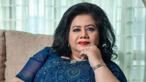 জীবনটাকে বহু আগেই নিয়মের মধ্যে নিয়ে এসেছি: রুনা লায়লা