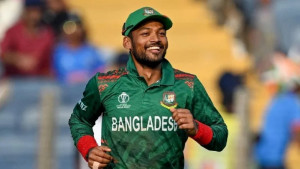 শান্তকে অধিনায়ক রেখেই দল, ফিরেছেন সৌম্য