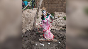 ‘প্রতিপক্ষকে ফাঁসাতে নিজেই মূর্তি ভাঙেন বীরেন’