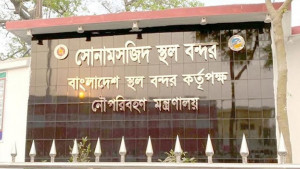 সোনামসজিদ বন্দর দিয়ে রপ্তানি বন্ধ, চাঁপাইনবাবগঞ্জে বাড়ছে আলু-পেঁয়াজের দাম