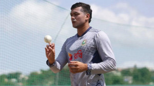 মুশফিককে ছাড়াই টেস্ট দল, ফিরলেন তাসকিন-শরীফুল