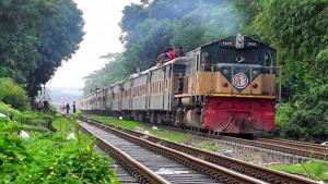 ২৪ ট্রেন লিজের চুক্তি বাতিল