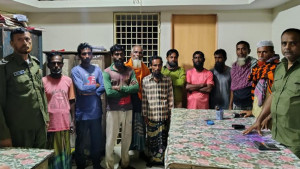 সুন্দরবনে বনদস্যুদের কবল থেকে ১০ জিম্মি উদ্ধার