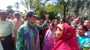 ভবদহ জলাবদ্ধ এলাকা পরিদর্শনে পানিসম্পদ উপদেষ্টা
