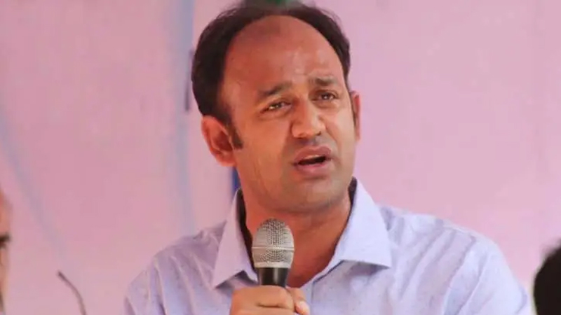 রিমান্ড শেষে কারাগারে ব্যারিস্টার সুমন রিমান্ড শেষে কারাগারে ব্যারিস্টার সুমন