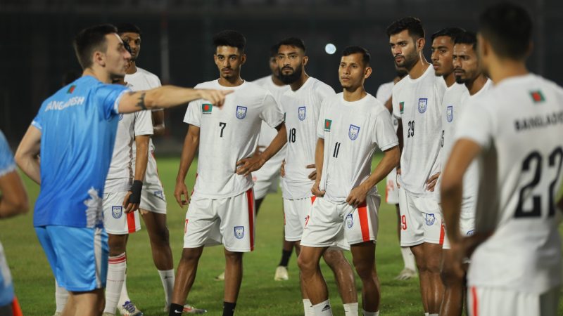 গোলের খোঁজে মোরসালিনরা গোলের খোঁজে মোরসালিনরা