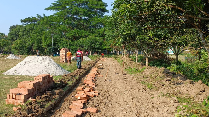 আলফাডাঙ্গায় এগিয়ে চলছে বিনোদন কেন্দ্রসহ নানা উন্নয়ন প্রকল্পের কাজ আলফাডাঙ্গায় এগিয়ে চলছে বিনোদন কেন্দ্রসহ নানা উন্নয়ন প্রকল্পের কাজ