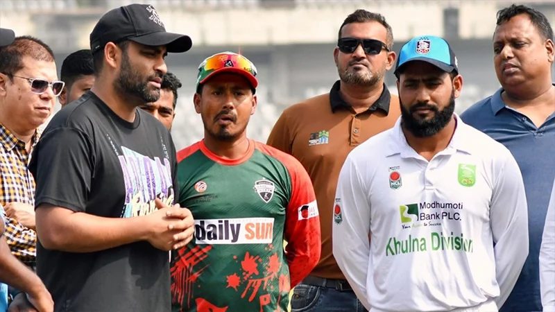 বিদায়ী ম্যাচে ইমরুলকে সম্মাননা, ছিলেন তামিম-আশরাফুল বিদায়ী ম্যাচে ইমরুলকে সম্মাননা, ছিলেন তামিম-আশরাফুল