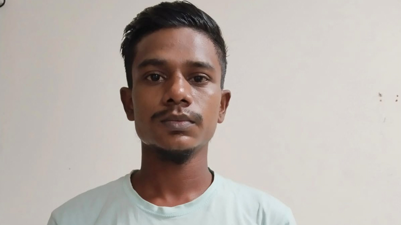 অটোরিকশা চালক জিন্নাহ হত্যায় ‘কালা রাব্বি’ গ্রেপ্তার, আদালতে স্বীকারোক্তি অটোরিকশা চালক জিন্নাহ হত্যায় ‘কালা রাব্বি’ গ্রেপ্তার, আদালতে স্বীকারোক্তি