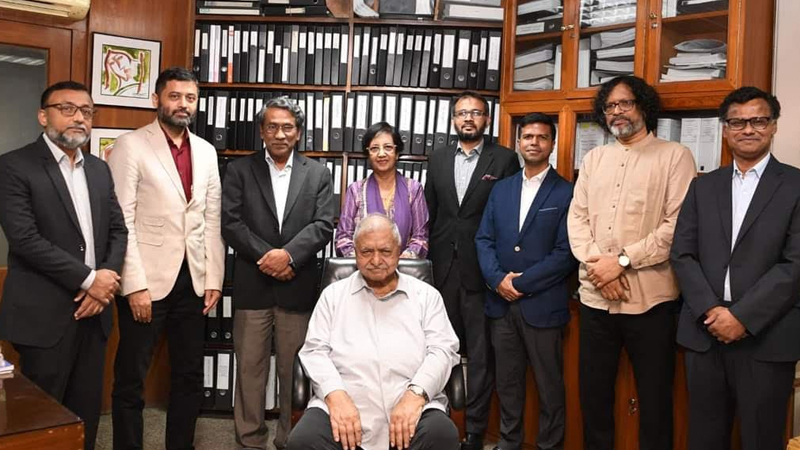 সংবিধান সময়োপযোগী করার পরামর্শ ড. কামালের সংবিধান সময়োপযোগী করার পরামর্শ ড. কামালের