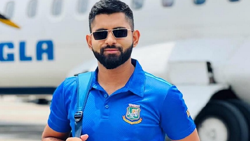 আঙুলের চোটে শামীম পাটোয়ারি আঙুলের চোটে শামীম পাটোয়ারি