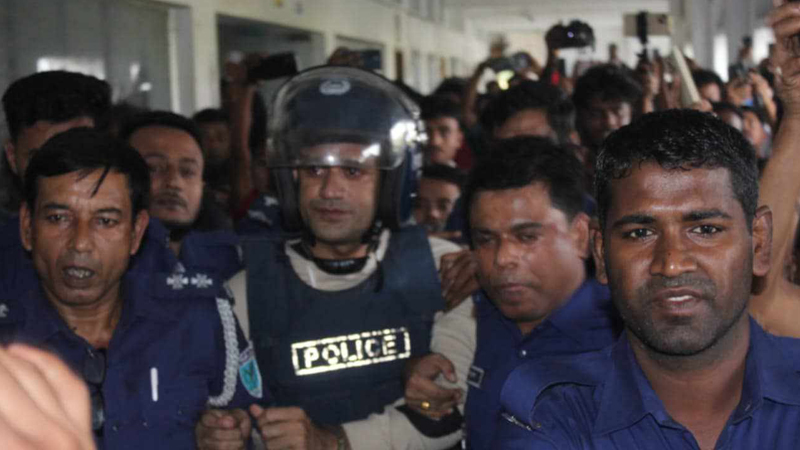 ব্যারিস্টার সুমনের ২ দিনের রিমান্ড মঞ্জুর ব্যারিস্টার সুমনের ২ দিনের রিমান্ড মঞ্জুর