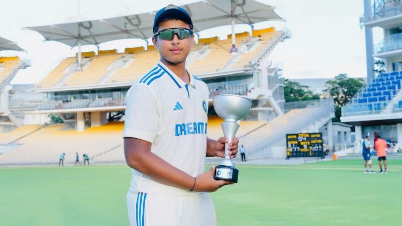 এক বছরে ‘৪৯ সেঞ্চুরি’ করা বিস্ময়বালক আইপিএলের নিলামে এক বছরে ‘৪৯ সেঞ্চুরি’ করা বিস্ময়বালক আইপিএলের নিলামে