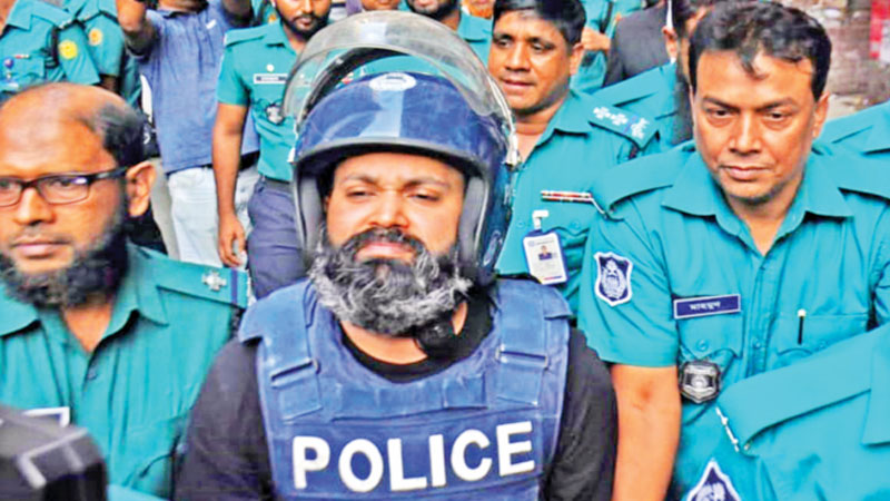 হাজী সেলিমের ‘সাম্রাজ্য’ অক্ষত হাজী সেলিমের ‘সাম্রাজ্য’ অক্ষত