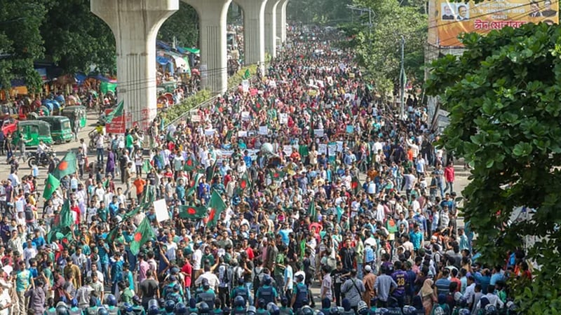 জুলাই-আগস্ট গণহত্যার আনুষ্ঠানিক বিচারকাজ শুরু জুলাই-আগস্ট গণহত্যার আনুষ্ঠানিক বিচারকাজ শুরু