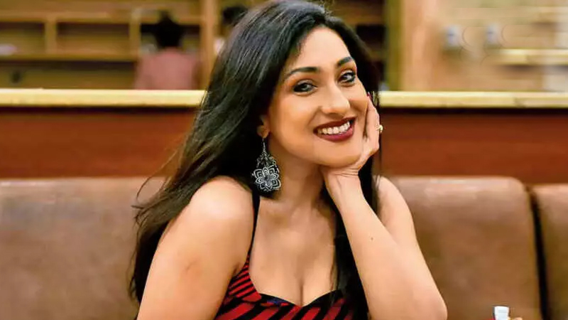 পরমব্রতের ডাকে সাড়া দিলেন ঋতুপর্ণা! পরমব্রতের ডাকে সাড়া দিলেন ঋতুপর্ণা!