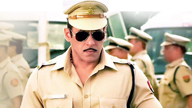 ‘সিংহাম অ্যাগেইন’ থেকে কেন সড়ে দাঁড়ালেন সালমান! ‘সিংহাম অ্যাগেইন’ থেকে কেন সড়ে দাঁড়ালেন সালমান!