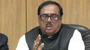 সাবেক খাদ্যমন্ত্রী সাধন মজুমদার গ্রেপ্তার
