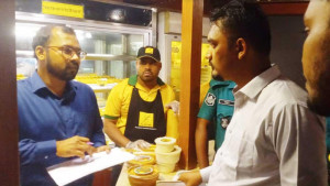 খাবারে রং-কেমিক্যাল, রেস্টুরেন্টকে লাখ টাকা জরিমানা