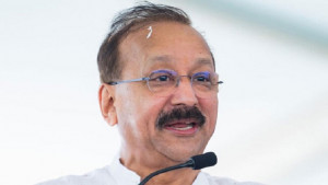 মুম্বাইয়ে সাবেক মন্ত্রী সিদ্দিককে গুলি করে হত্যা