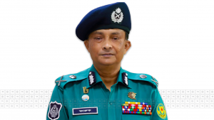 ডিএমপির সাবেক কমিশনার গোলাম ফারুককে আটকে দেওয়া হলো ইমিগ্রেশনে