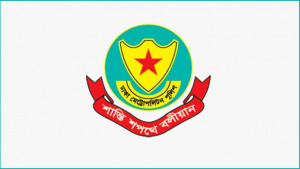 আসামি গ্রেপ্তার ও অস্ত্র উদ্ধারে গোলাম দস্তগীর গাজীর বাসায় অভিযান: ডিবি