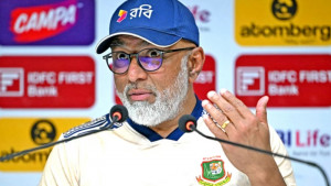 হাথুরুসিংহের বরখাস্ত কার্যকর, চুক্তি বাতিল