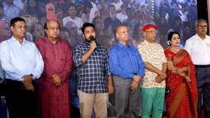 রাজনীতিতে হাসিনা আর ফিরতে পারবেন না 