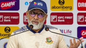 যে দুই কারণে বরখাস্ত হাথুরুসিংহে