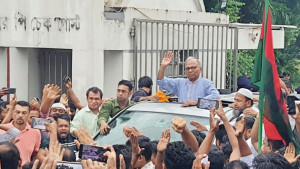 কারামুক্ত হলেন মাহমুদুর রহমান