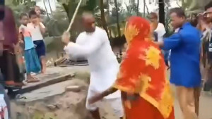 ছেলের ‘চুরির অপরাধে’ মাকে পেটালেন মেম্বার, ভিডিও ভাইরাল