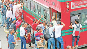 থামছে না গণপরিবহনে হয়রানি