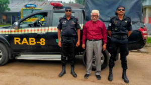 খুলনা-৬ আসনের সাবেক সংসদ সদস্য রশীদুজ্জামান র‌্যাবের হাতে ধরা