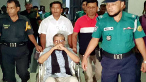 হাসপাতালে সাবেক মন্ত্রী মান্নান, মেডিকেল বোর্ড গঠন