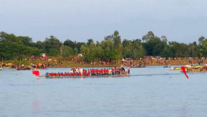 মাঝিমাল্লার গানের সুরে কুশিয়ারায় নৌকাবাইচ