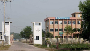 দেউলিয়া কোম্পানির নামে মন্ত্রণালয়ের বরাদ্দ ২৫ প্লট