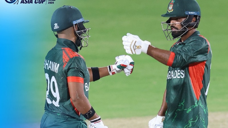 আতালের ব্যাটে হারল বাংলাদেশ ইমার্জিং দল আতালের ব্যাটে হারল বাংলাদেশ ইমার্জিং দল